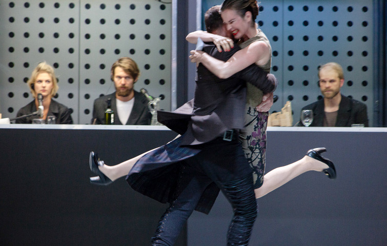 Macbeth, Drama von William Shakespeare in einer Inszenierung von Ludger Engels. Lady Macbeth: Katja Zinsmeister
