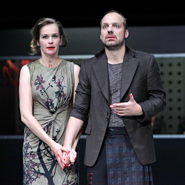 Macbeth, Drama von William Shakespeare in einer Inszenierung von Ludger Engels. Lady Macbeth: Katja Zinsmeister