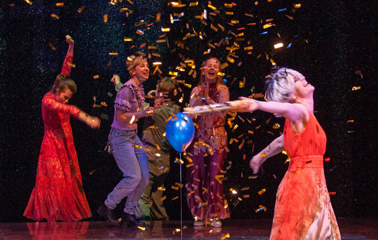 Der Kirschgarten, Theater Aachen, Katja Zinsmeister Elina Finkel